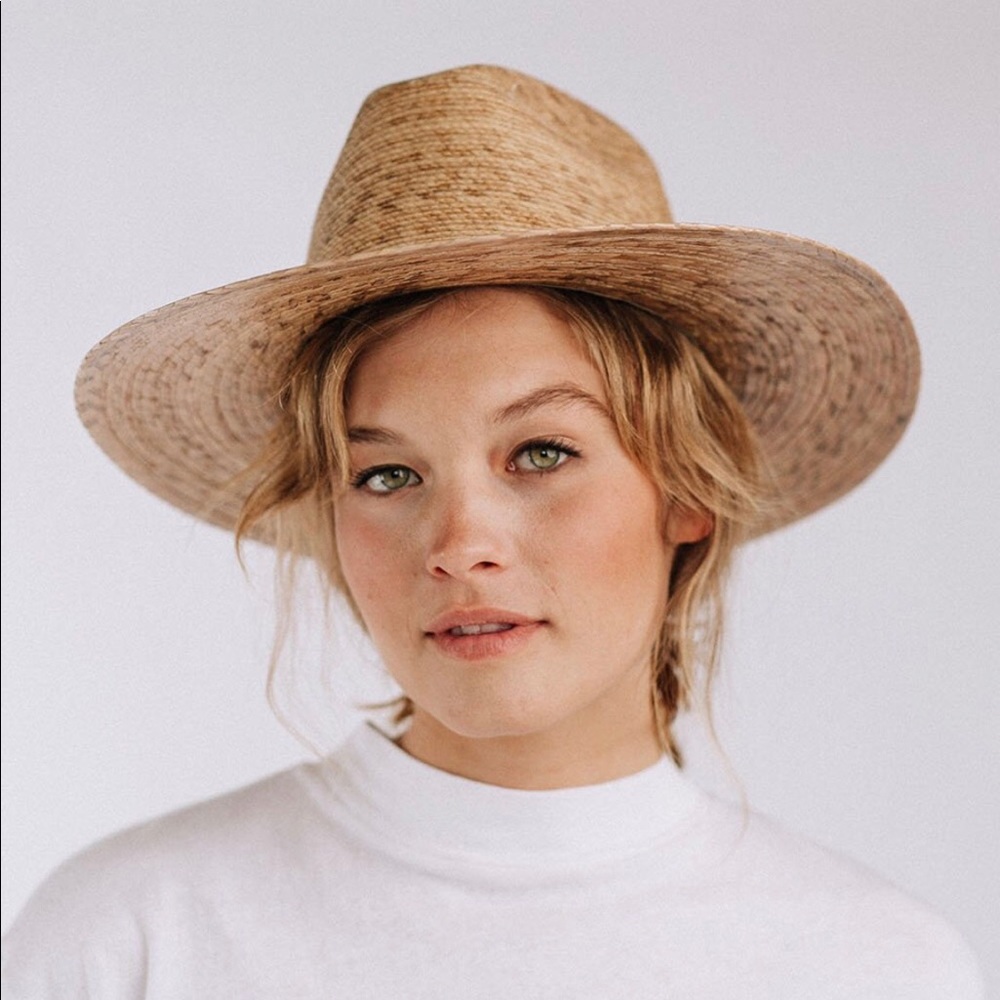 Hat - Picture 3 of 6